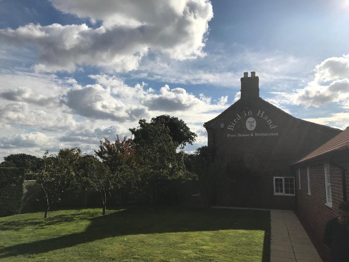 The Bird In Hand Ashwellthorpe ภายนอก รูปภาพ