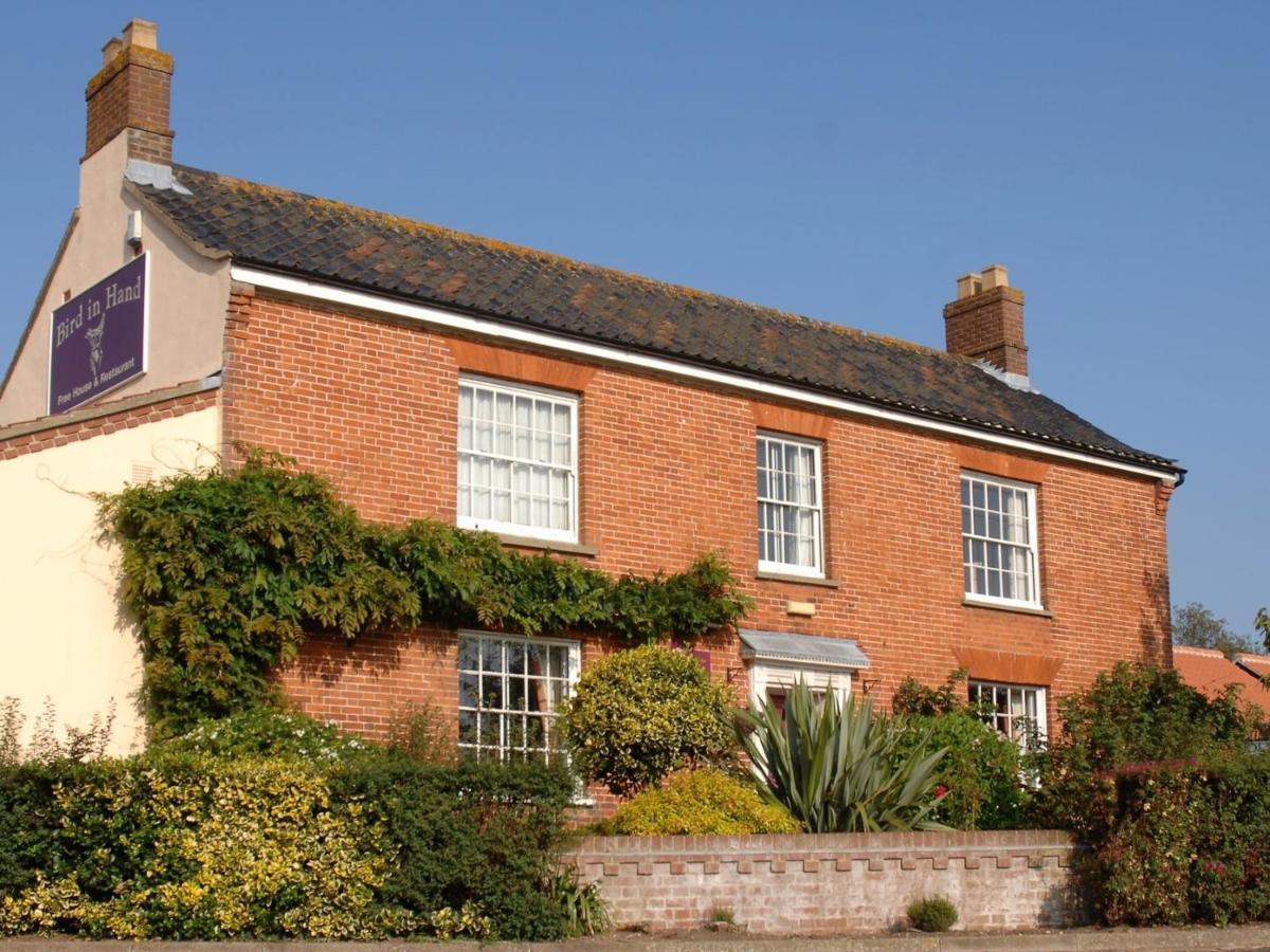 The Bird In Hand Ashwellthorpe ภายนอก รูปภาพ